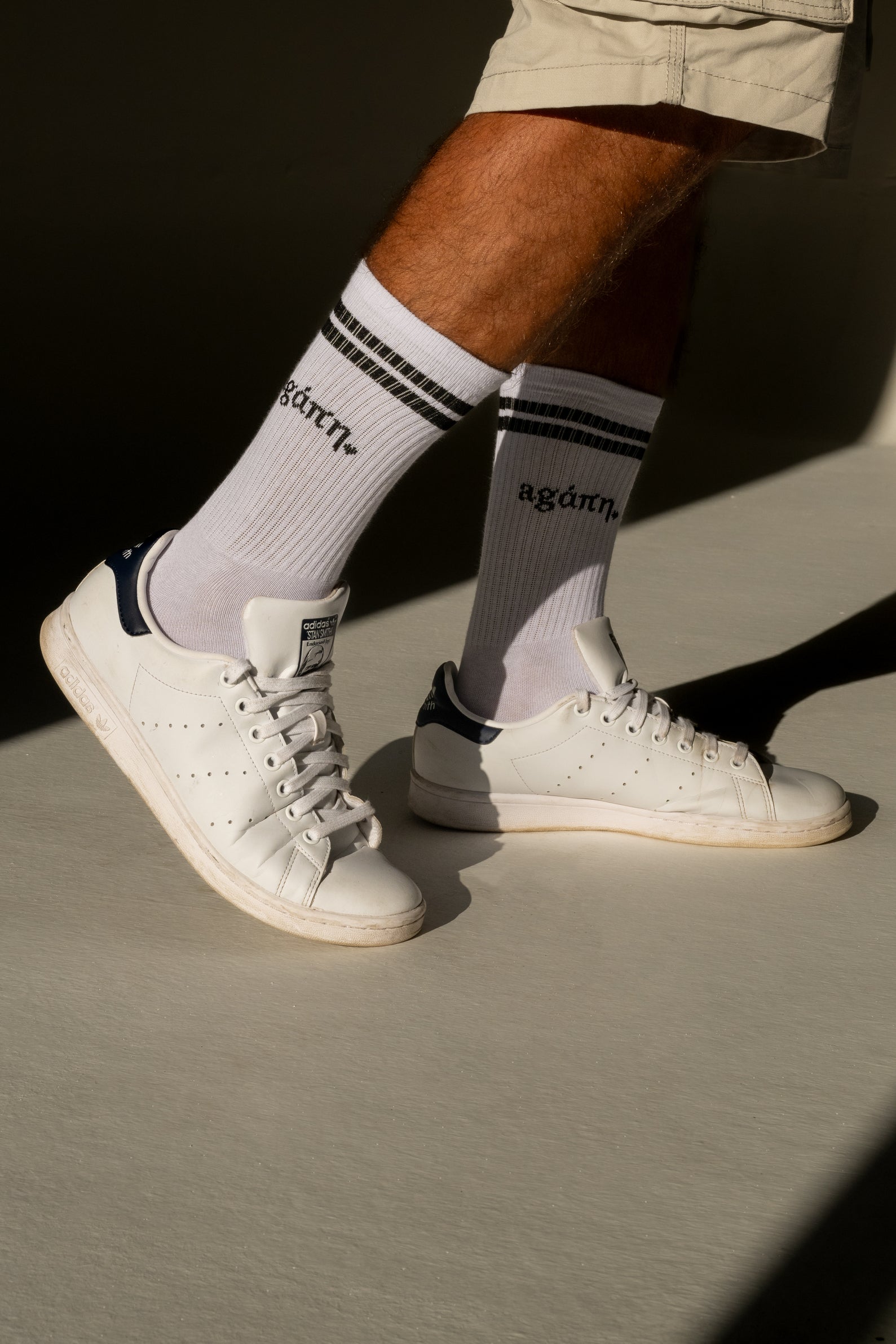 Agaph Unisex Sports Socks- White/Black